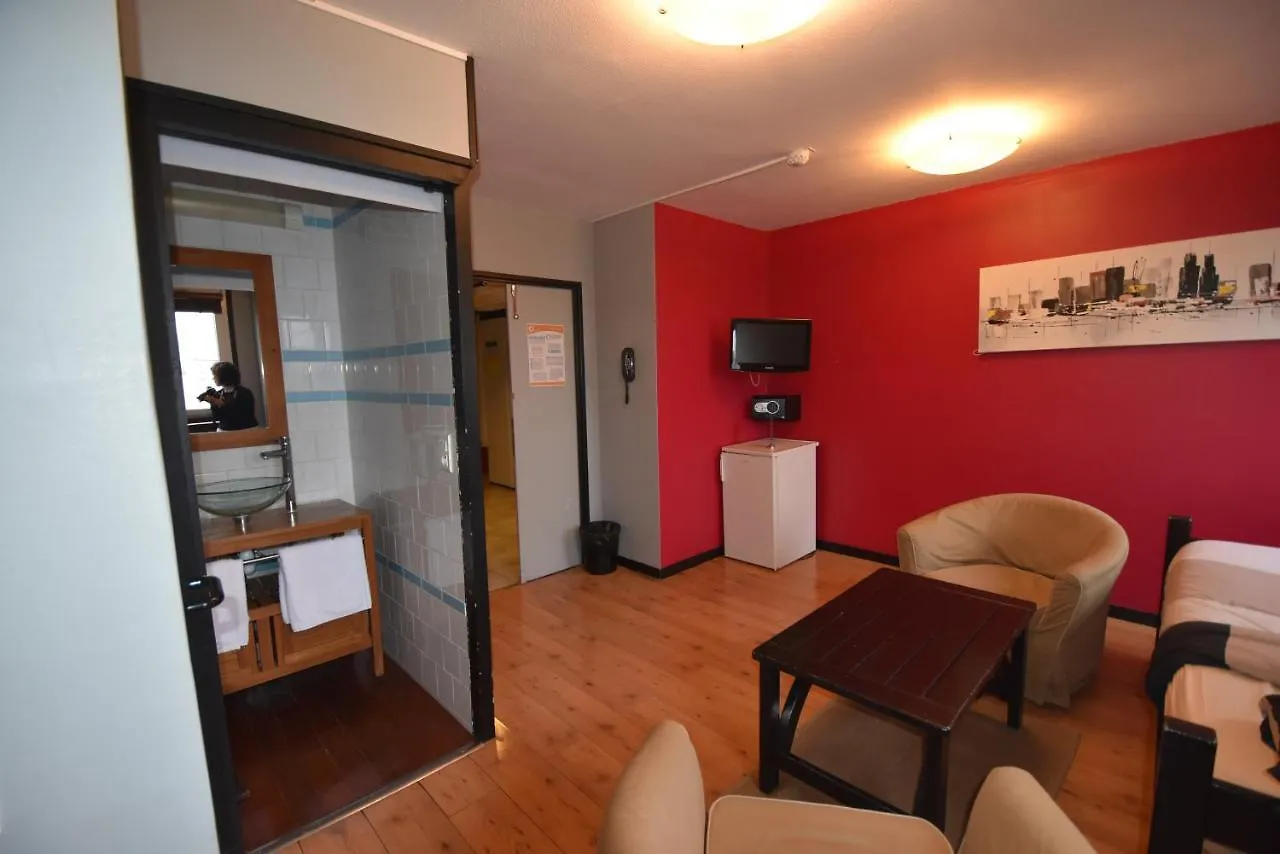 Hostal Hi Le D'artagnan París