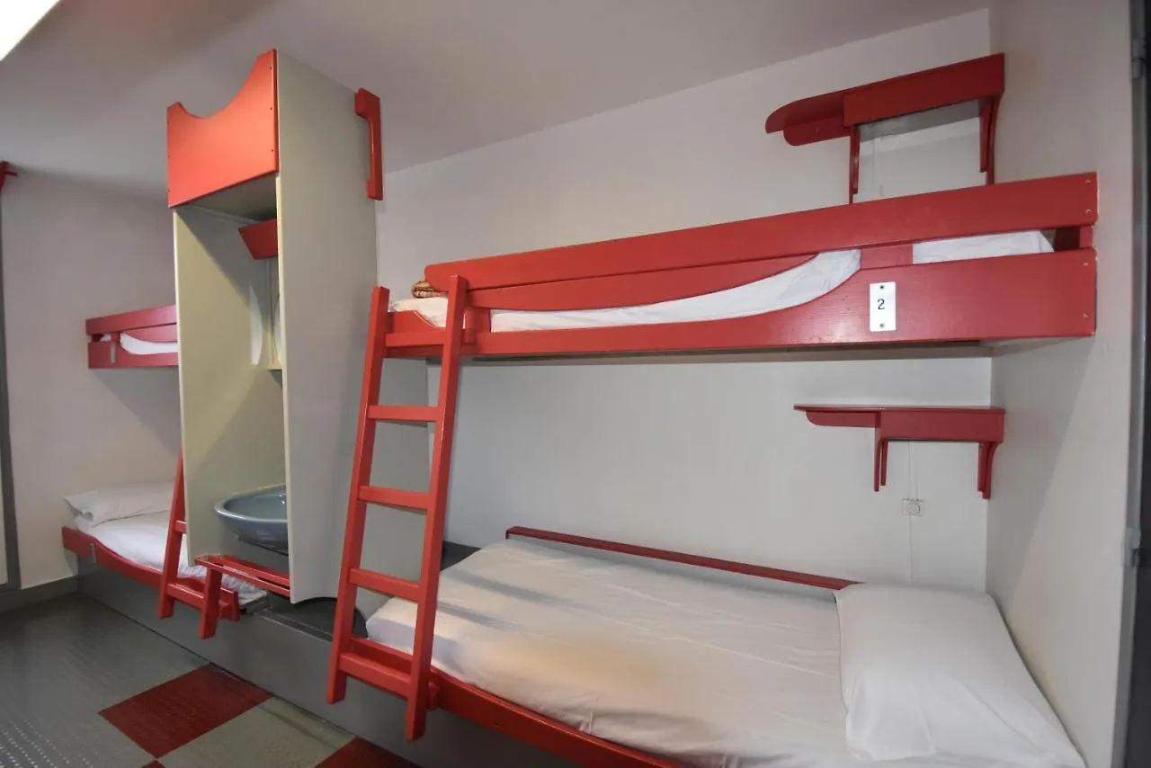 Hi Le D'artagnan Hostal París